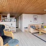 Casa vacanze 2 Bedroom Beautiful In Juelsminde *