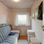 Casa vacanze 2 Bedroom Beautiful In Juelsminde *