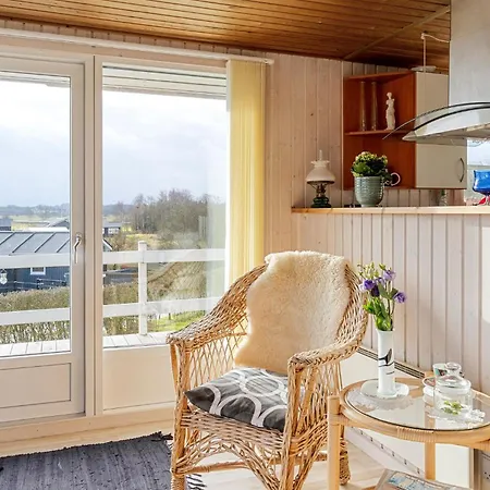 Hébergement de vacances 2 Bedroom Beautiful In Juelsminde