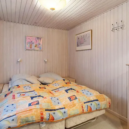 2 Bedroom Beautiful In Juelsminde