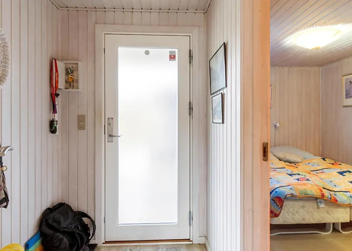 Semesterbostad 2 Bedroom Beautiful In Juelsminde Sonderby (Midtjylland)
