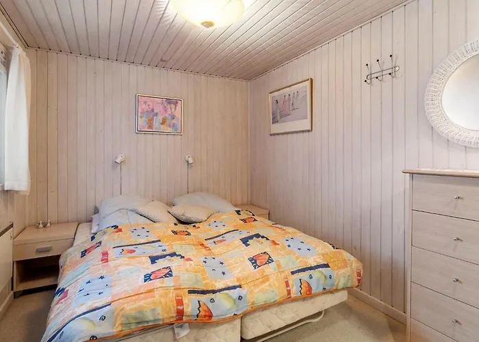 2 Bedroom Beautiful In Juelsminde